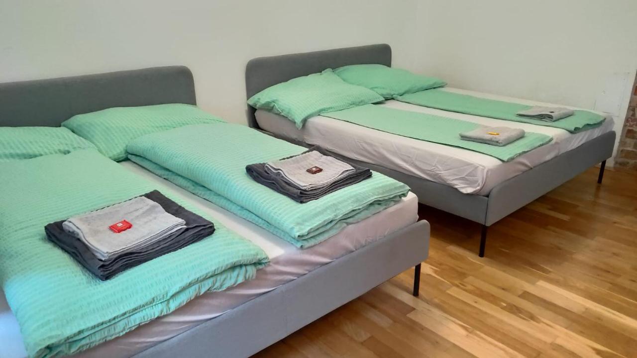 Cozynite Premium Apartment Stadthalle Viena Exterior foto